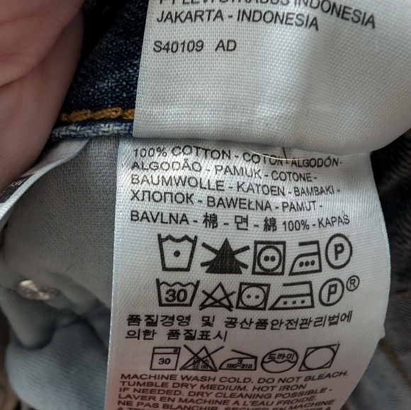 569 Levi's Mens 33/32 Medium Wash - Picture 6 of 6